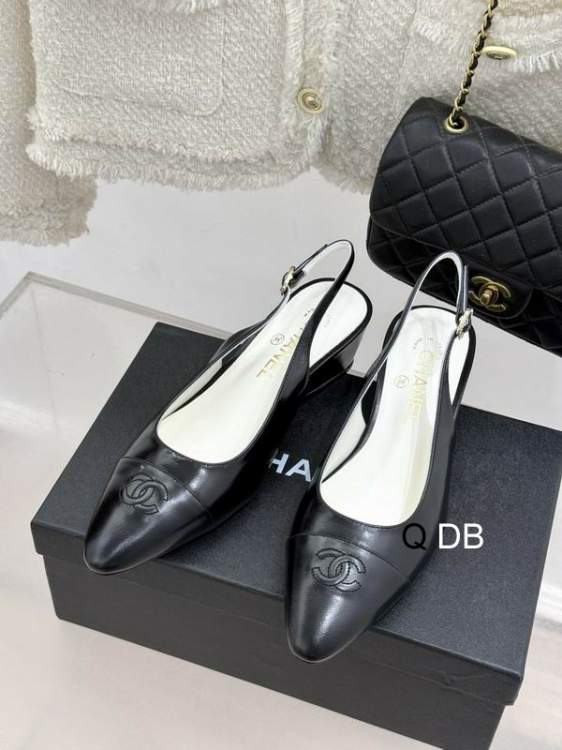 Picture of Chanel Shoes _SKUChanelsz35-40DB03072589